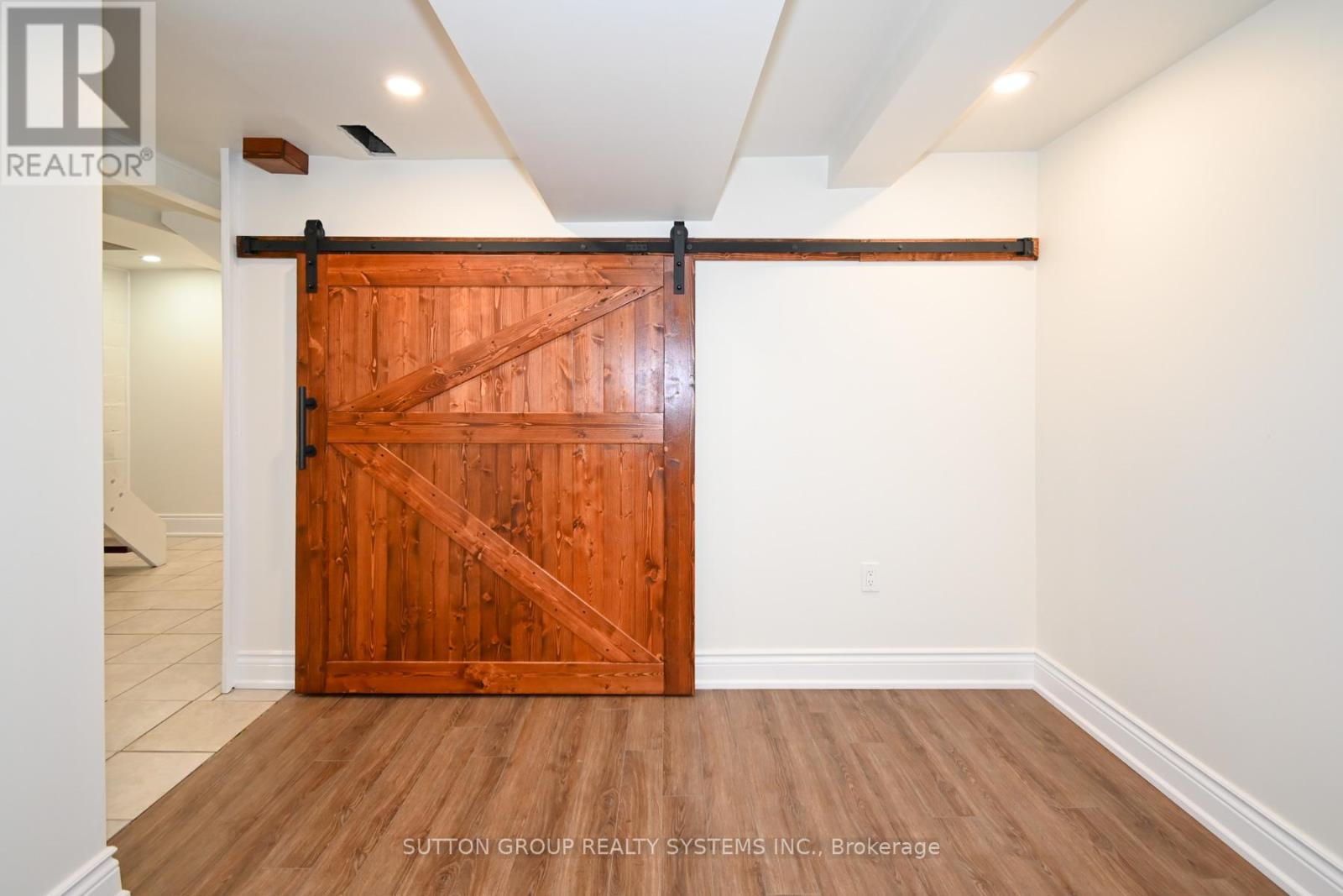 24 Runnymede Road, Toronto, Ontario  M6S 2Y2 - Photo 21 - W12183700