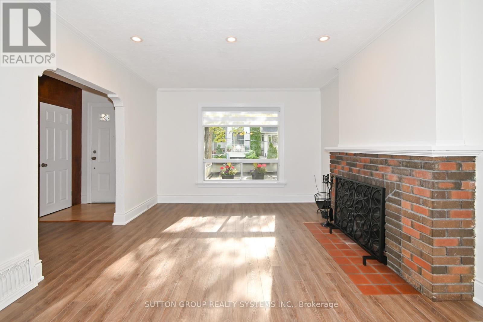 24 Runnymede Road, Toronto, Ontario  M6S 2Y2 - Photo 5 - W12183700