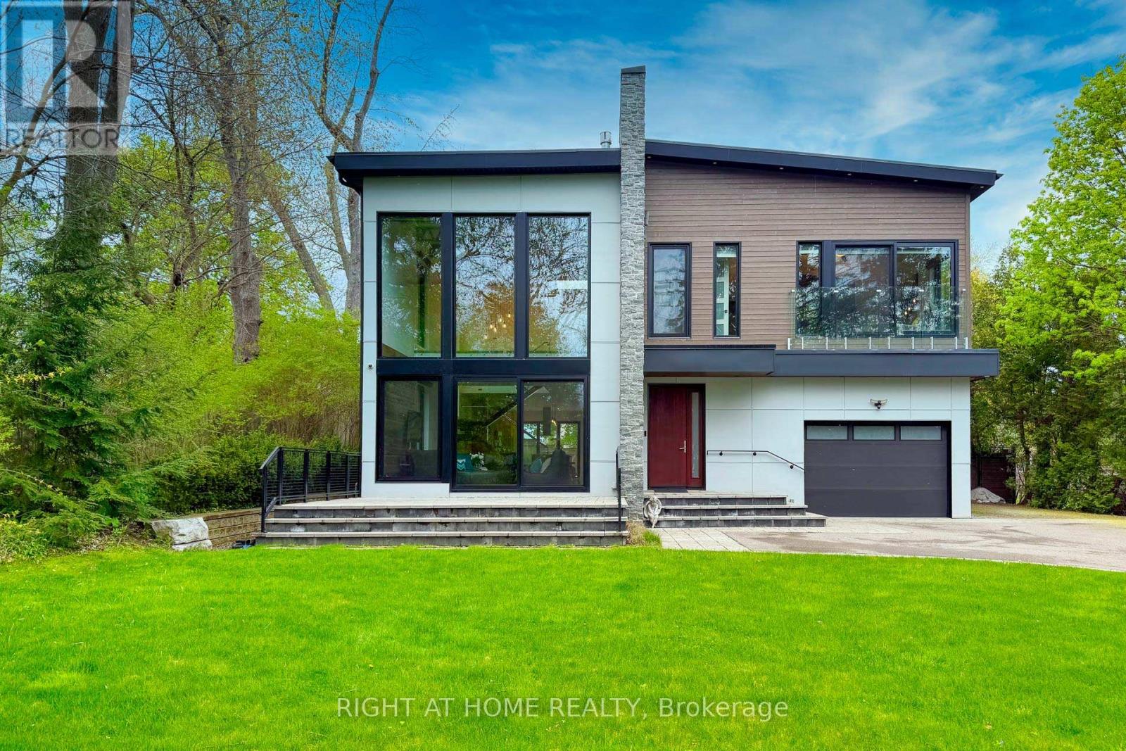 1207 Stirling Drive, Oakville, Ontario  L6L 1E5 - Photo 1 - W12183715