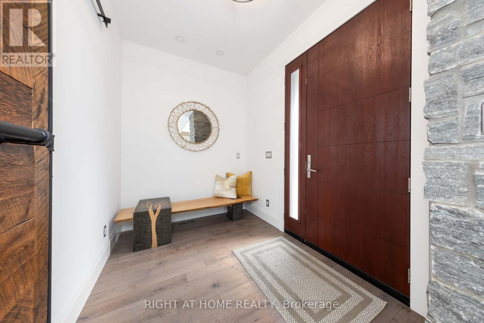 1207 Stirling Drive, Oakville, Ontario  L6L 1E5 - Photo 3 - W12183715
