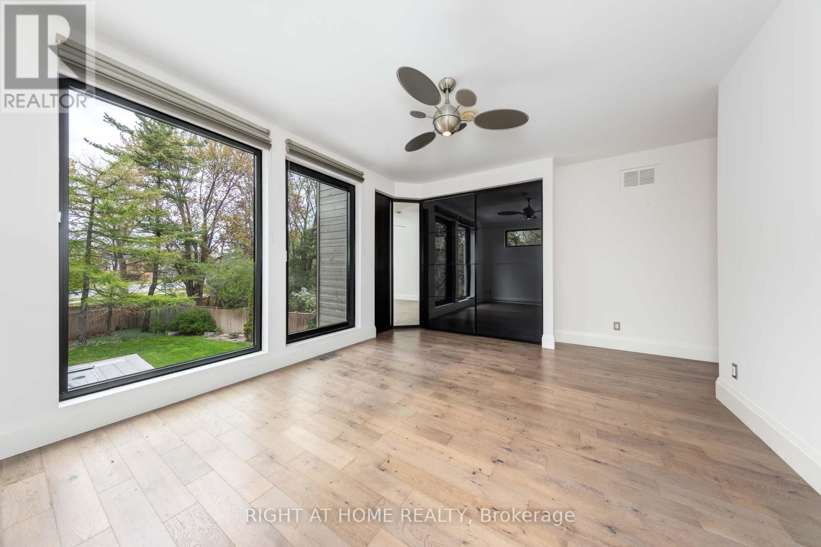 1207 Stirling Drive, Oakville, Ontario  L6L 1E5 - Photo 32 - W12183715