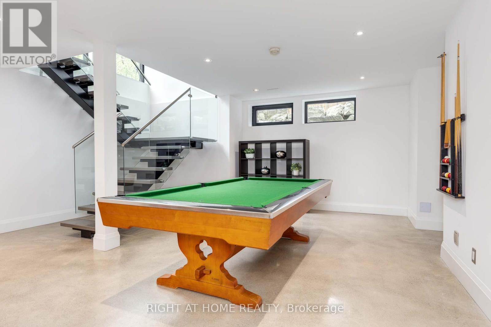 1207 Stirling Drive, Oakville, Ontario  L6L 1E5 - Photo 40 - W12183715