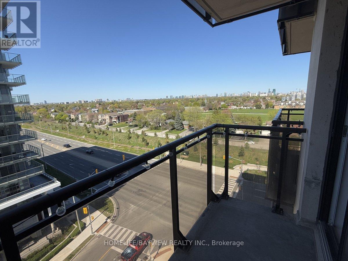 905 - 1 De Boers Drive, Toronto, Ontario  M3J 0G6 - Photo 11 - W12183724