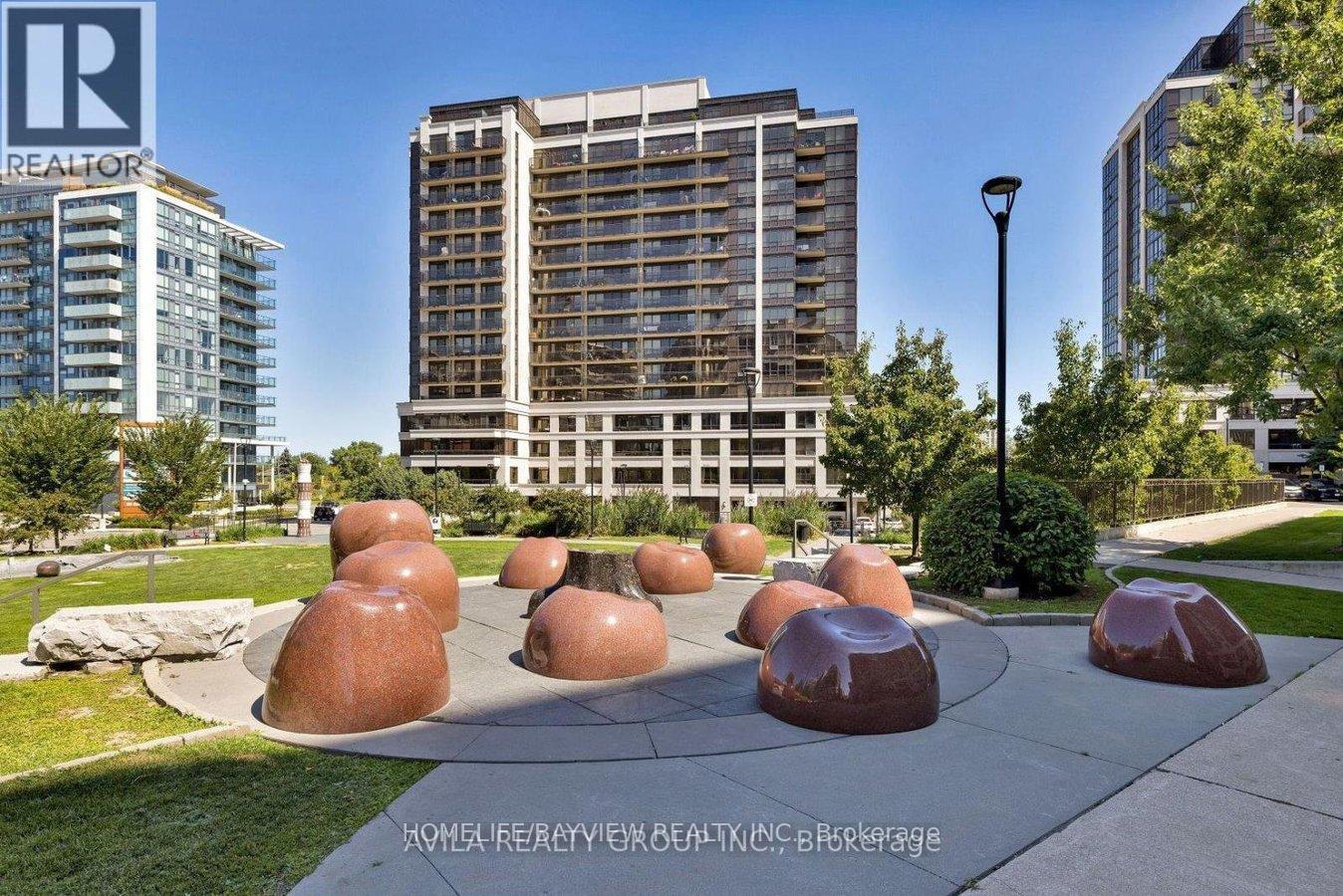 905 - 1 De Boers Drive, Toronto, Ontario  M3J 0G6 - Photo 22 - W12183724