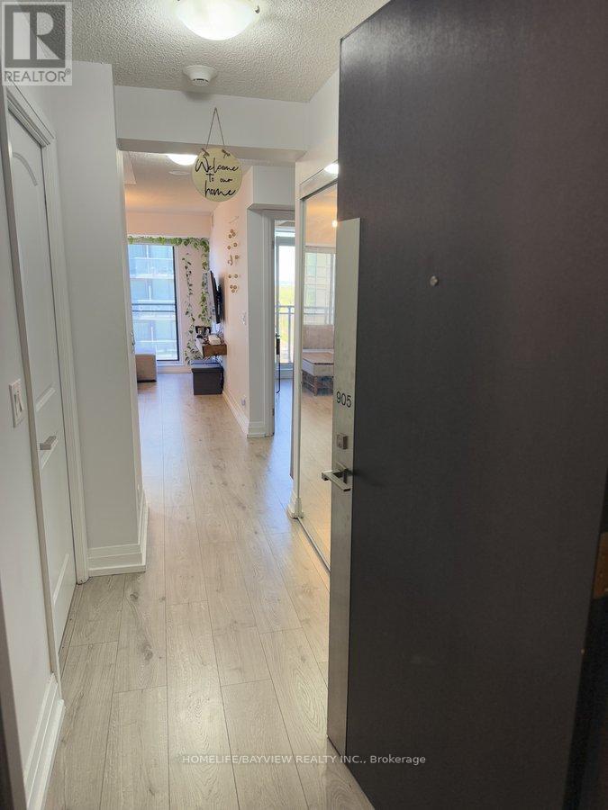 905 - 1 De Boers Drive, Toronto, Ontario  M3J 0G6 - Photo 5 - W12183724