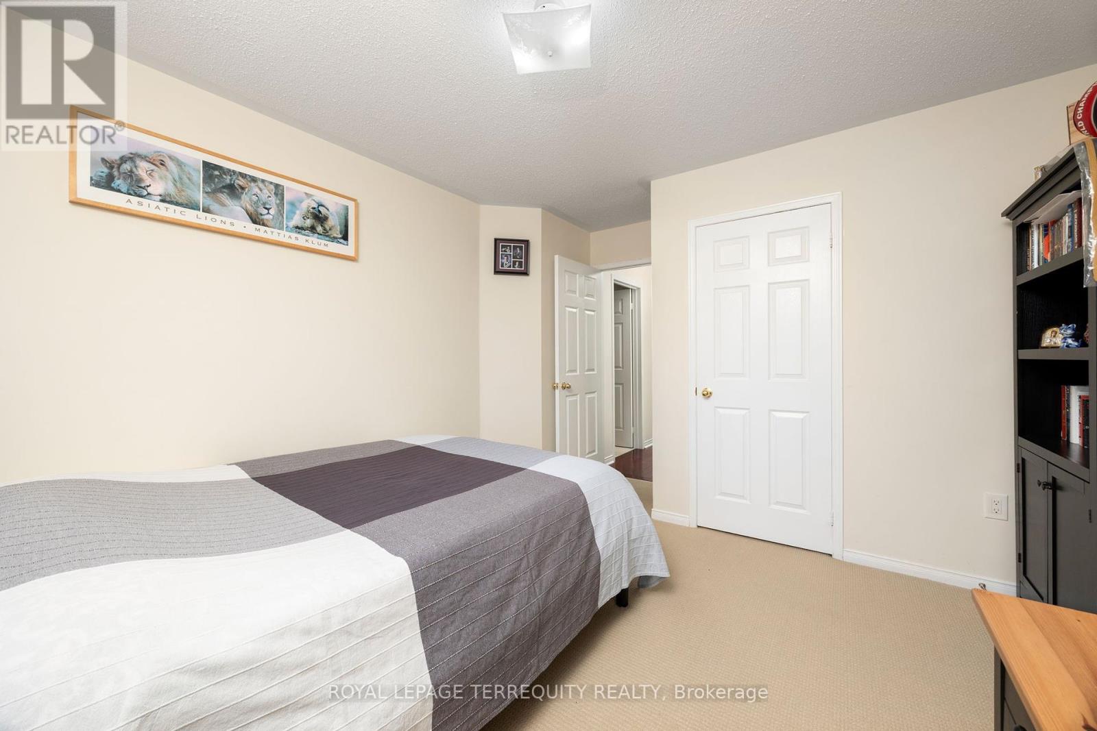 5182 Angel Stone Drive, Mississauga, Ontario  L5M 0L4 - Photo 16 - W12159613