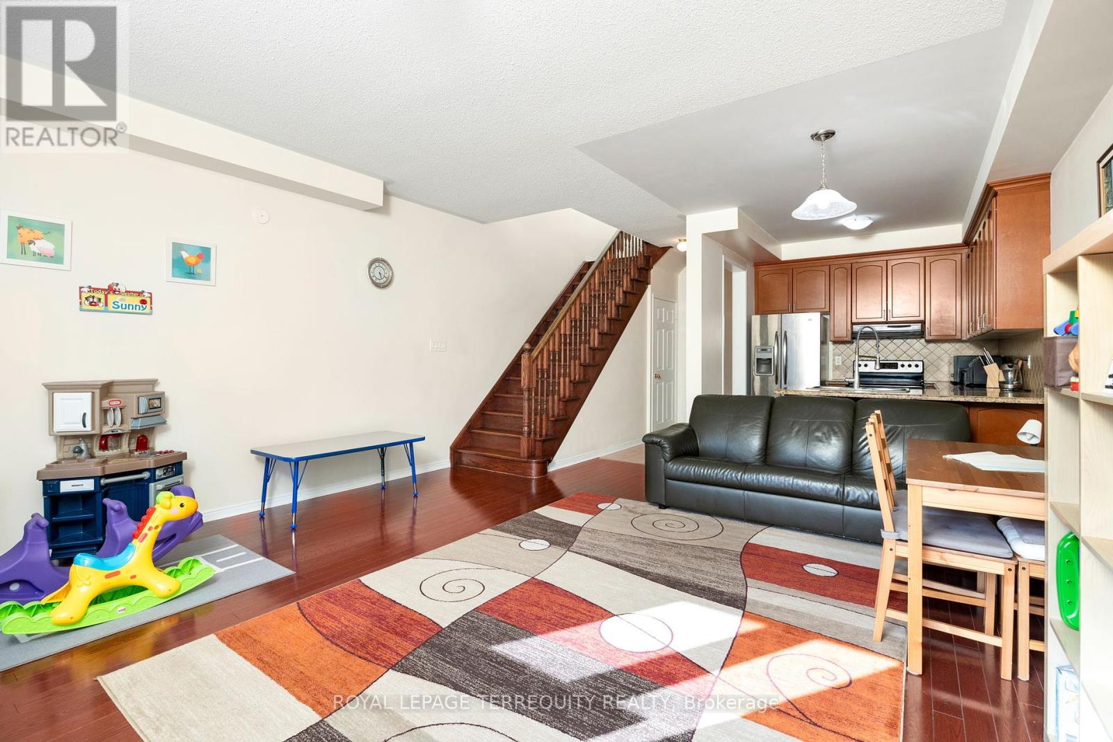 5182 Angel Stone Drive, Mississauga, Ontario  L5M 0L4 - Photo 12 - W12159613