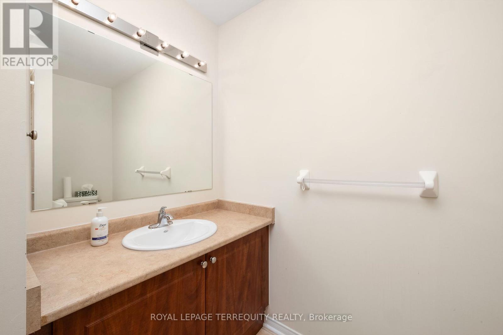 5182 Angel Stone Drive, Mississauga, Ontario  L5M 0L4 - Photo 19 - W12159613