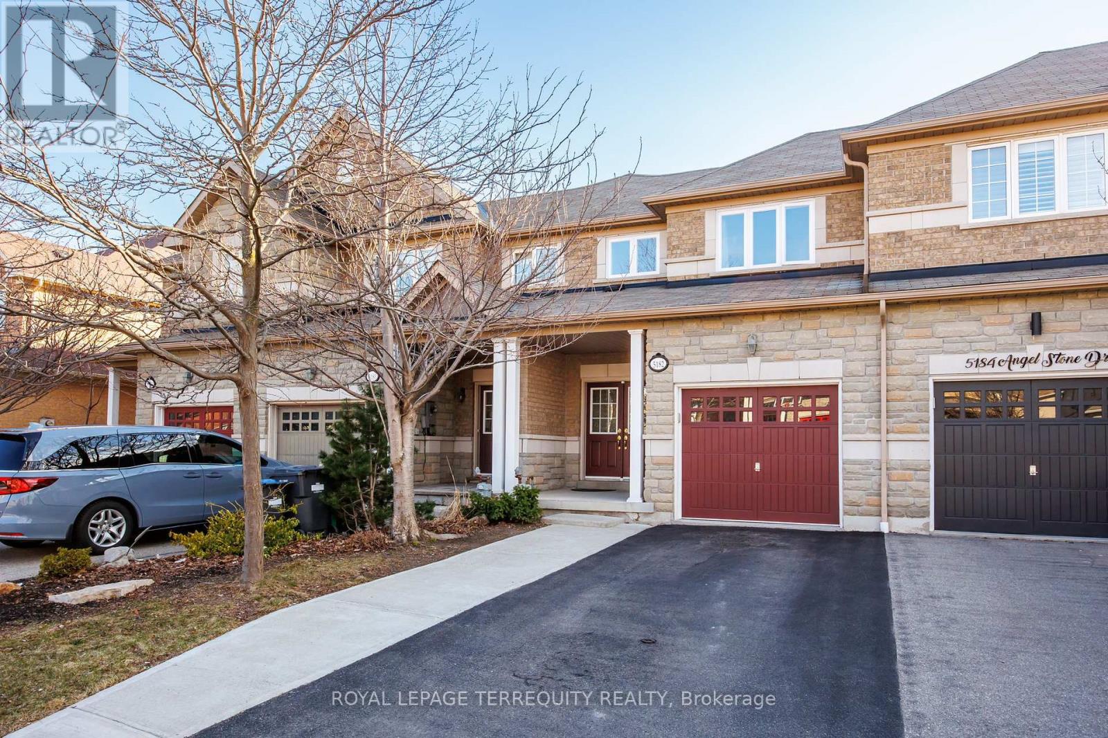 5182 Angel Stone Drive, Mississauga, Ontario  L5M 0L4 - Photo 3 - W12159613