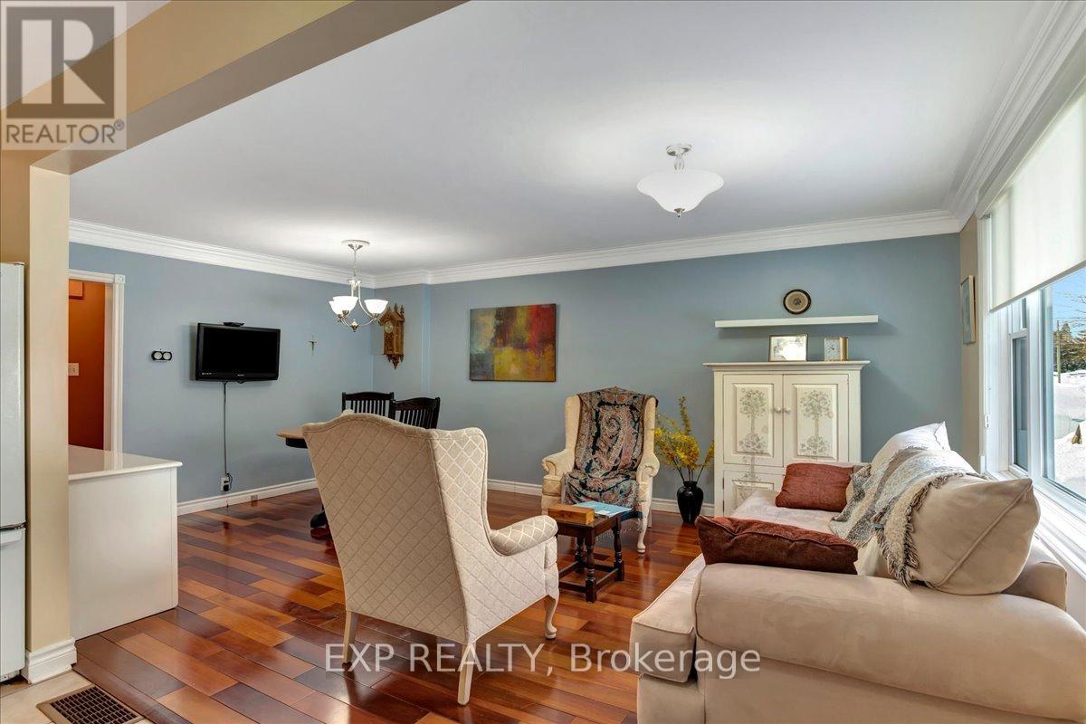 79 Elma Street S, Blue Mountains, Ontario  N0H 2P0 - Photo 11 - X12183661