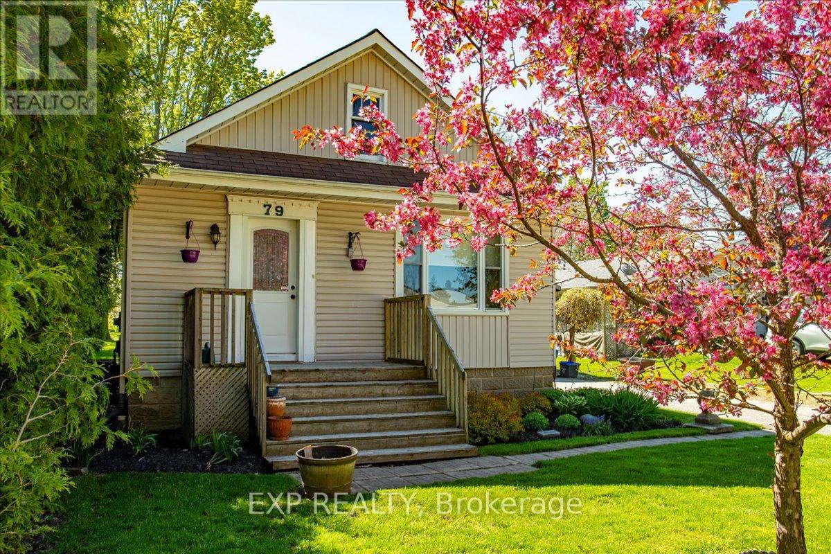 79 Elma Street S, Blue Mountains, Ontario  N0H 2P0 - Photo 3 - X12183661