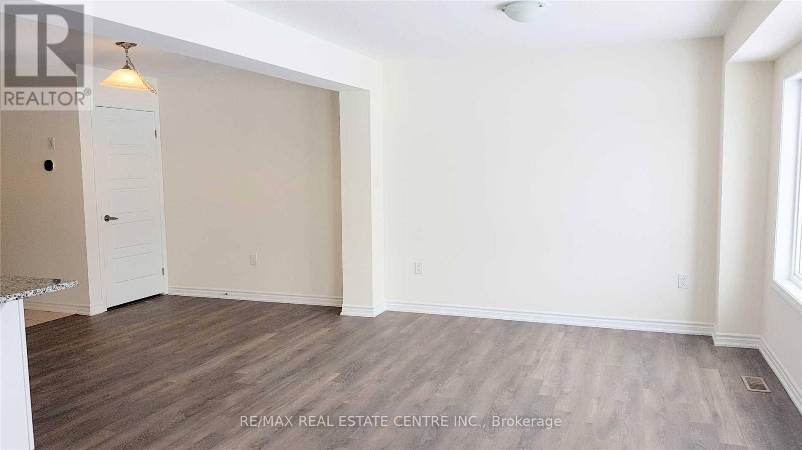 8 Watermill Street, Kitchener, Ontario  N2P 0H5 - Photo 11 - X12183690
