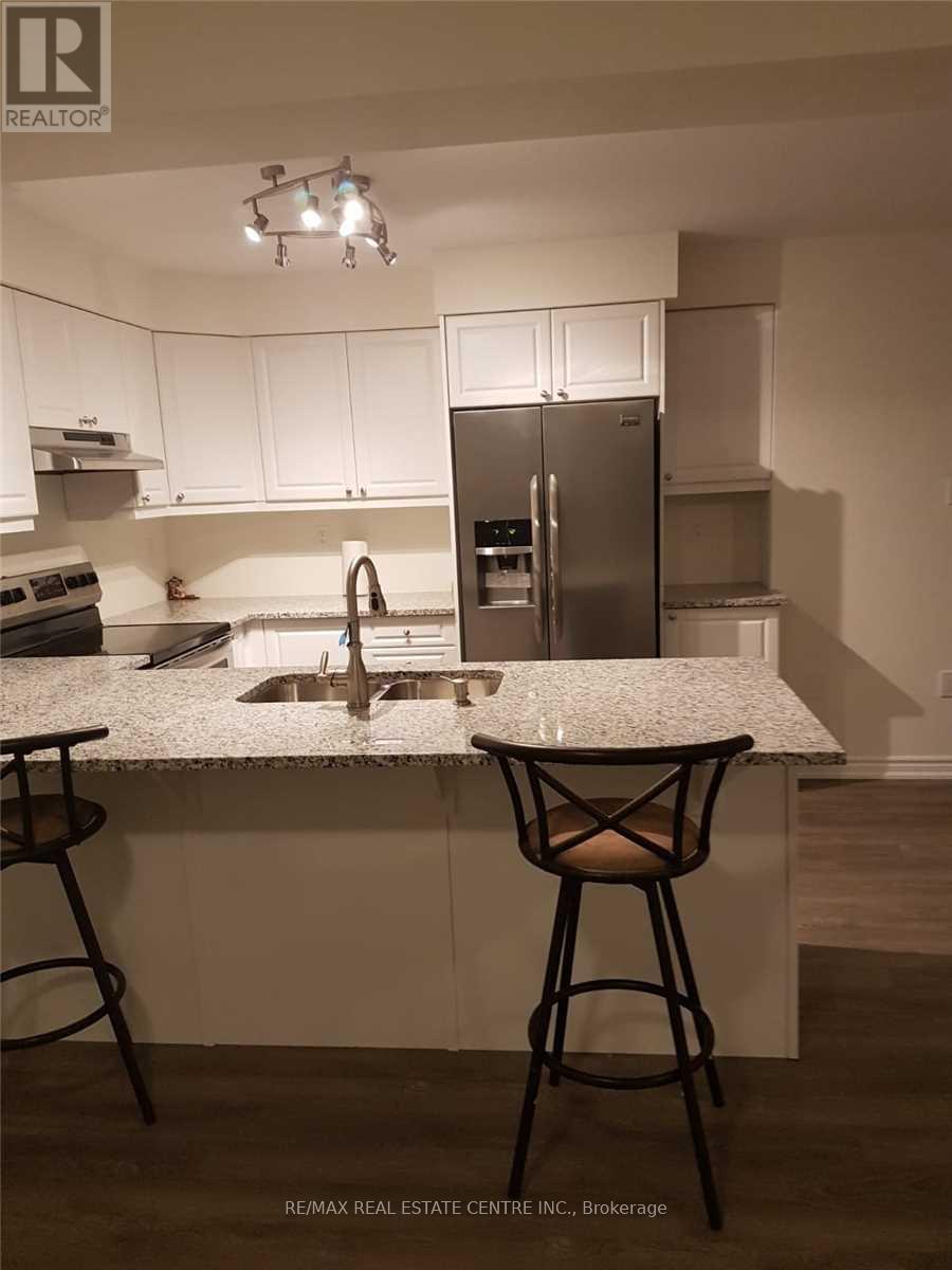 8 Watermill Street, Kitchener, Ontario  N2P 0H5 - Photo 5 - X12183690