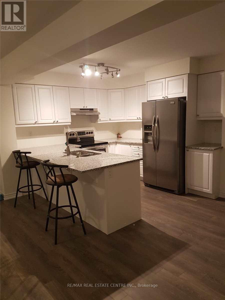 8 Watermill Street, Kitchener, Ontario  N2P 0H5 - Photo 6 - X12183690