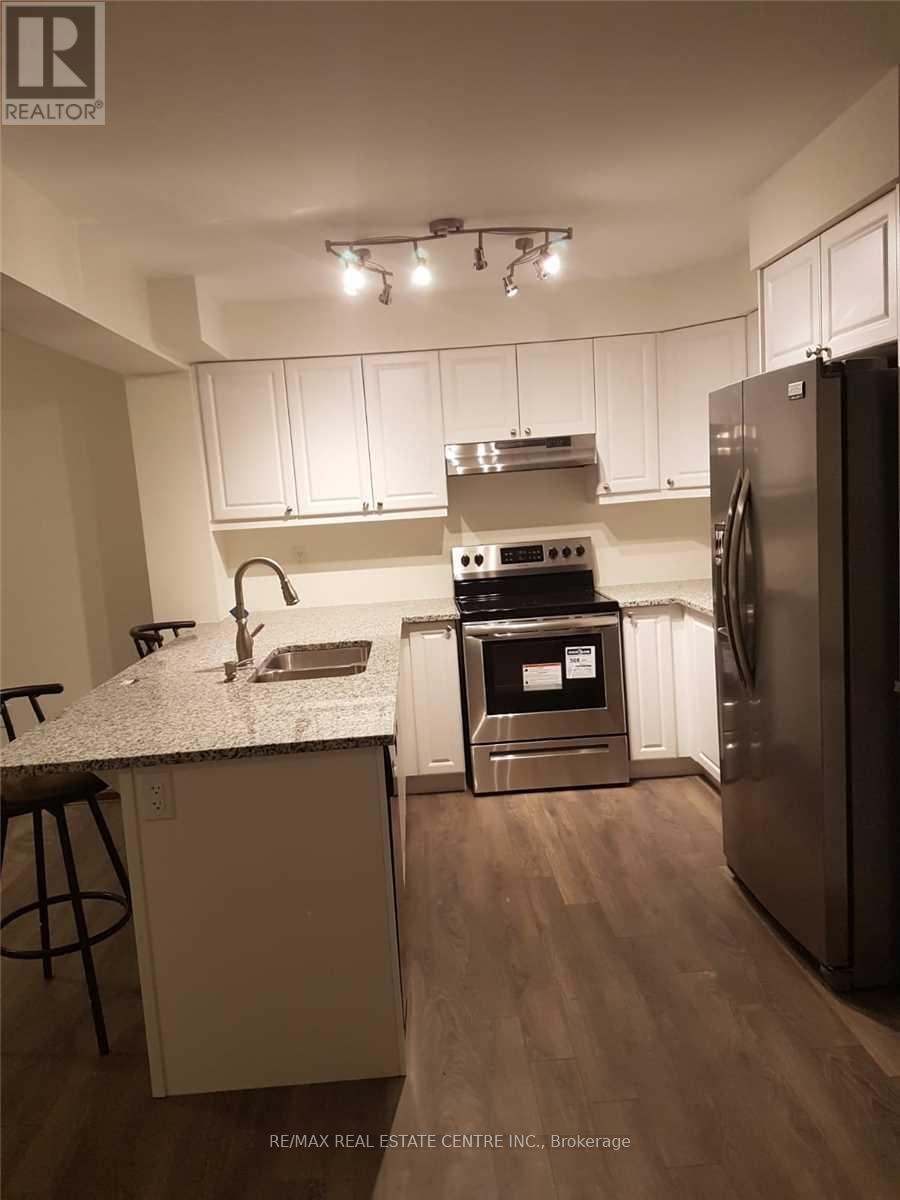 8 Watermill Street, Kitchener, Ontario  N2P 0H5 - Photo 8 - X12183690