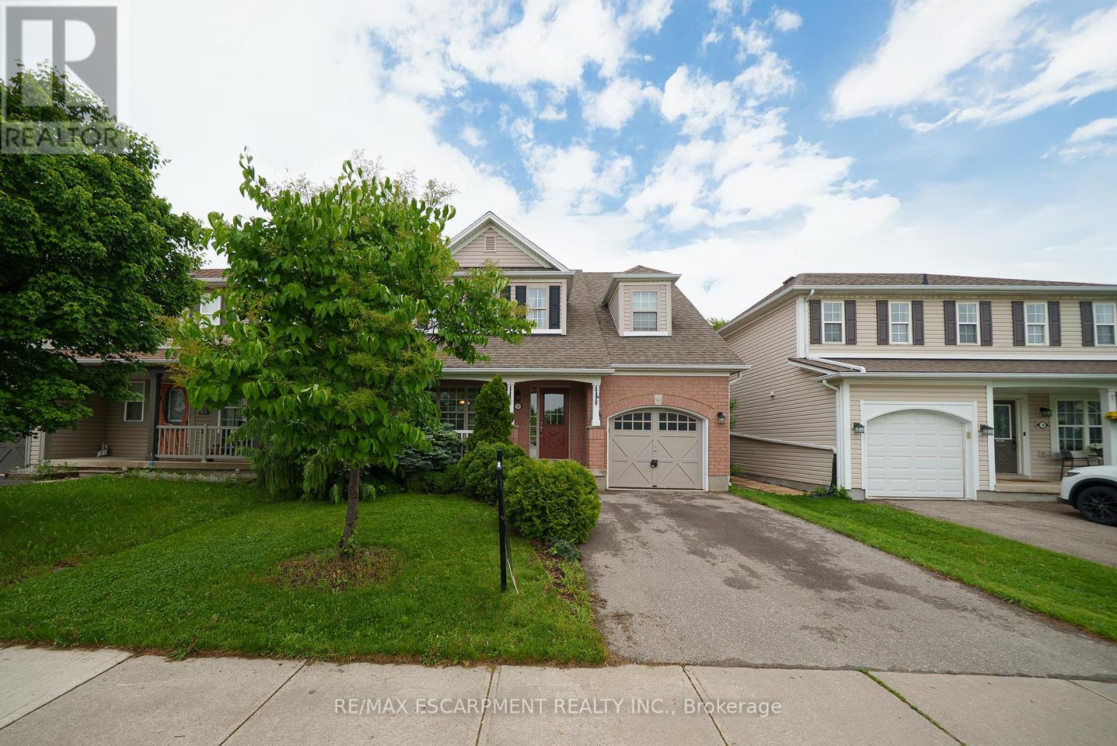 12 GAYDON WAY, Brantford, Ontario