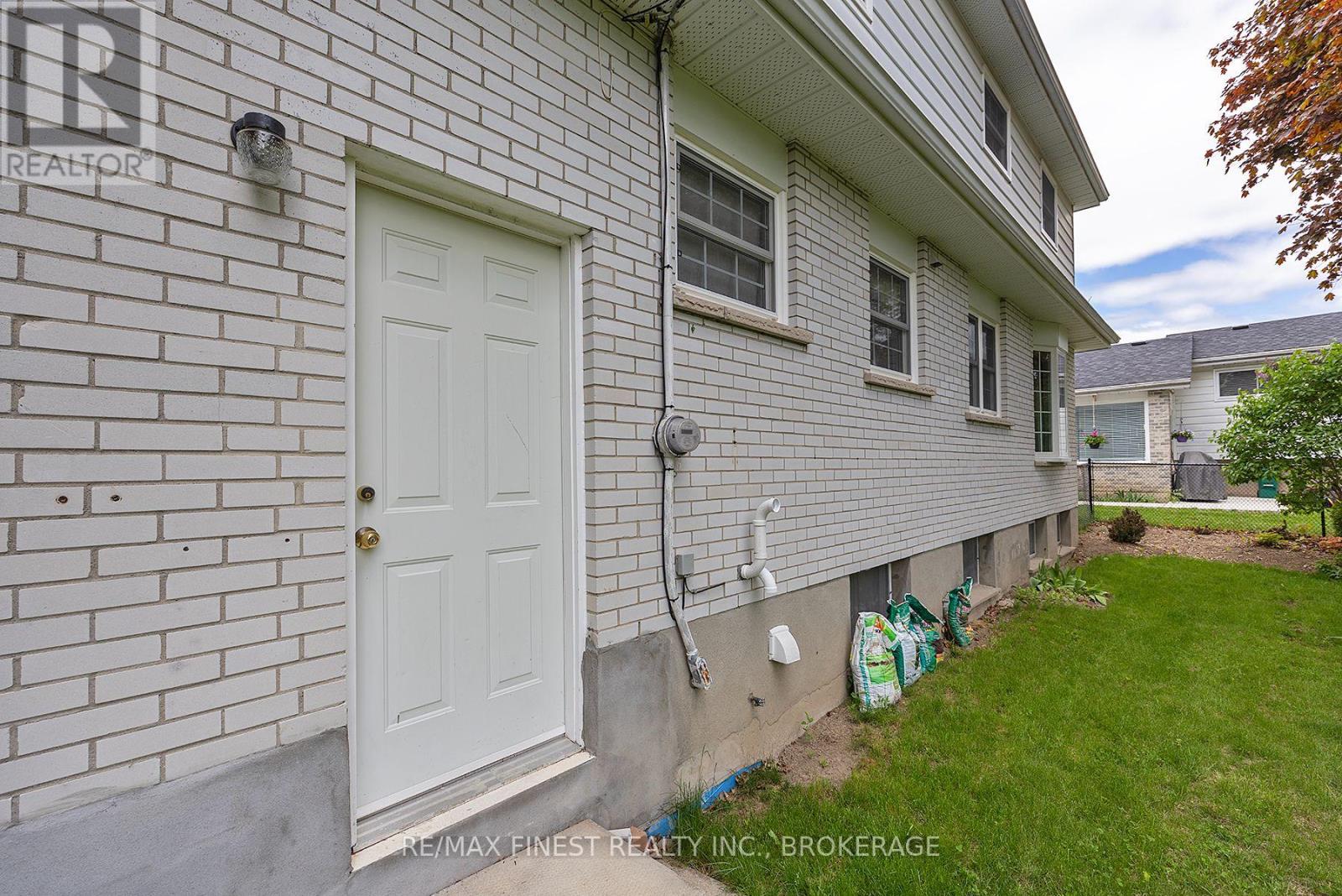 710 Fleet Street, Kingston (South Of Taylor-Kidd Blvd), Ontario  K7M 5A5 - Photo 12 - X12183775