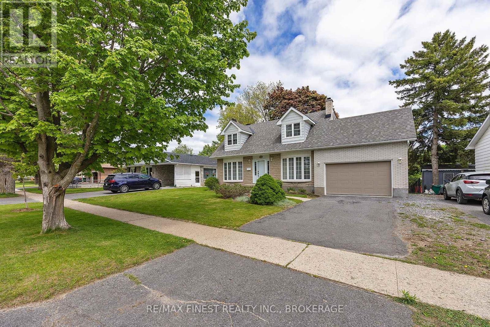 710 Fleet Street, Kingston (South Of Taylor-Kidd Blvd), Ontario  K7M 5A5 - Photo 3 - X12183775