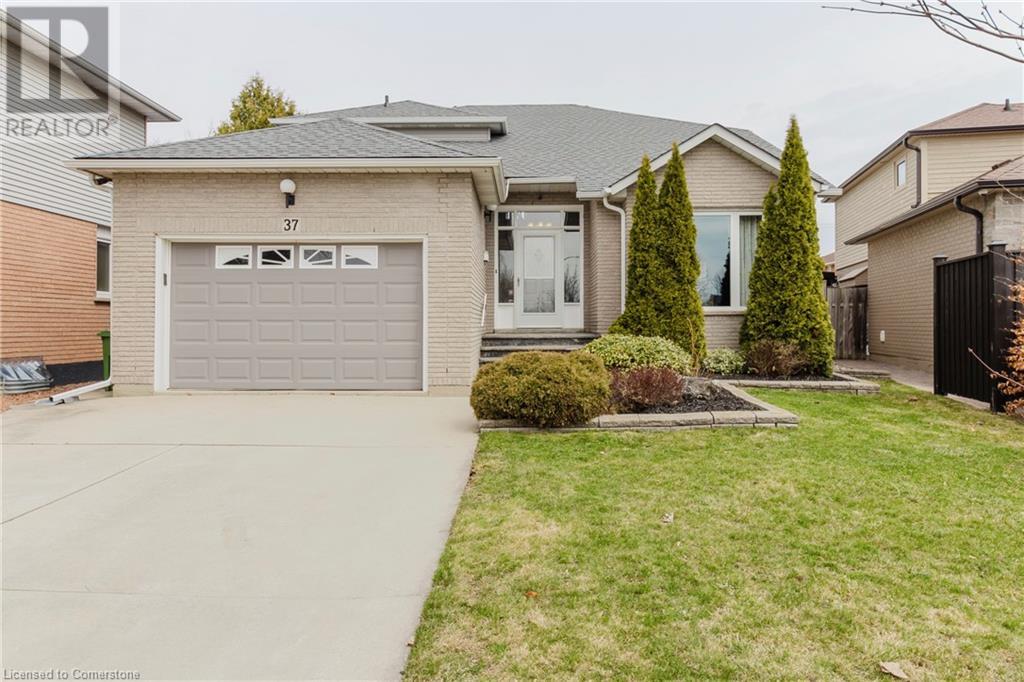 37 Springgarden Crescent, Stoney Creek, Ontario  L8J 2S5 - Photo 3 - 40720167