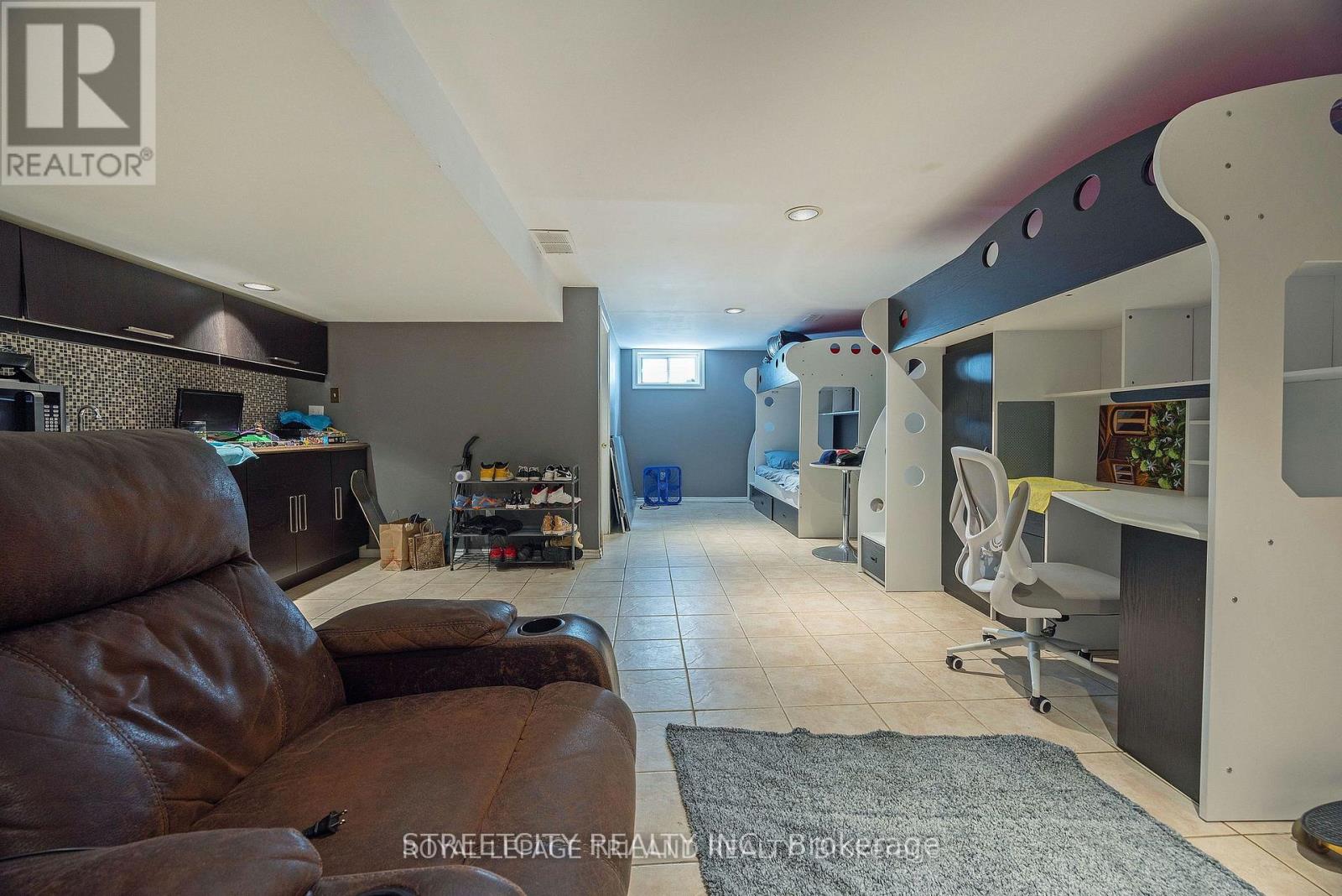 69 Shavian Boulevard, London North, Ontario  N6G 2P4 - Photo 21 - X12183835