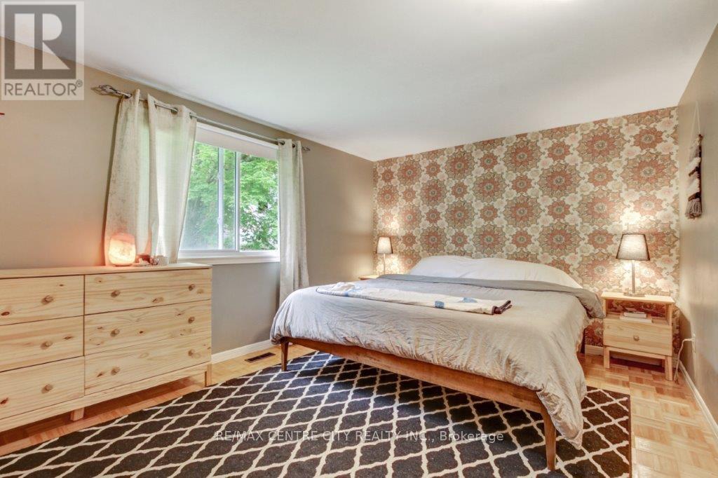 236 Concord Road S, London North, Ontario  N6G 3H8 - Photo 13 - X12183840