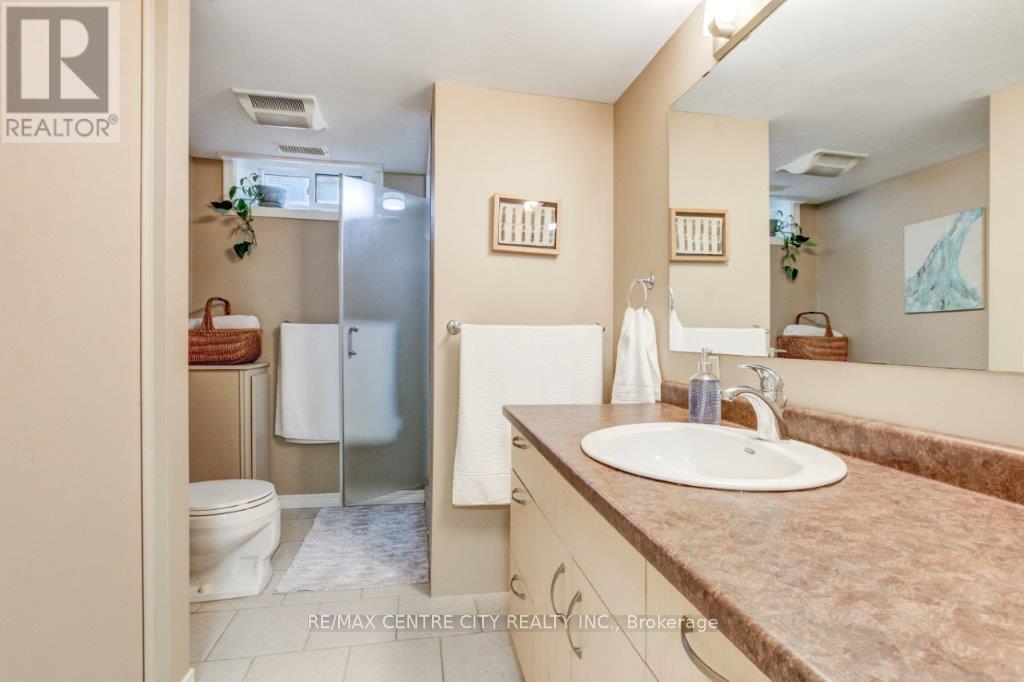 236 Concord Road S, London North, Ontario  N6G 3H8 - Photo 20 - X12183840
