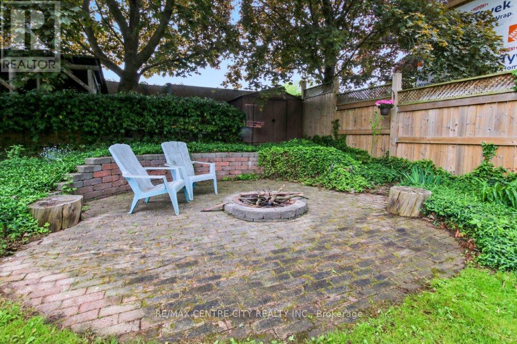 236 Concord Road S, London North, Ontario  N6G 3H8 - Photo 27 - X12183840