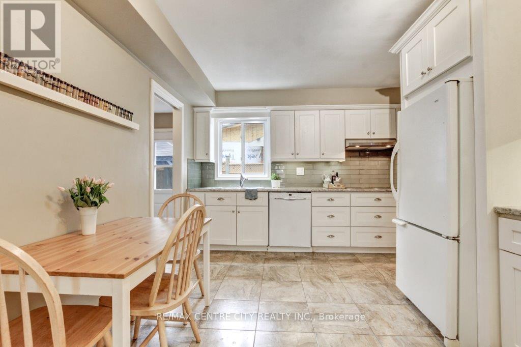 236 Concord Road S, London North, Ontario  N6G 3H8 - Photo 8 - X12183840
