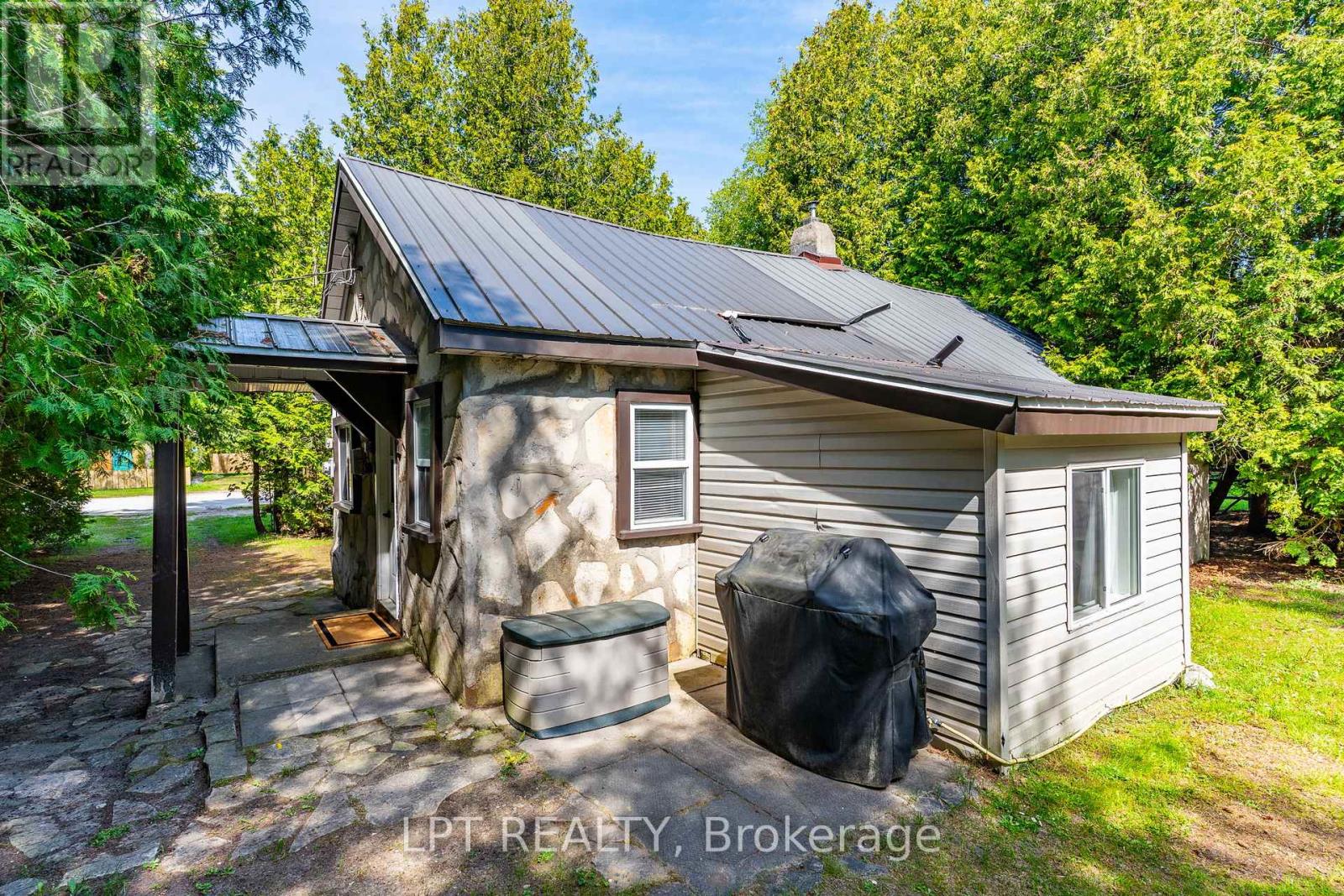 117 Second Avenue N, South Bruce Peninsula, Ontario  N0H 2G0 - Photo 28 - X12183836