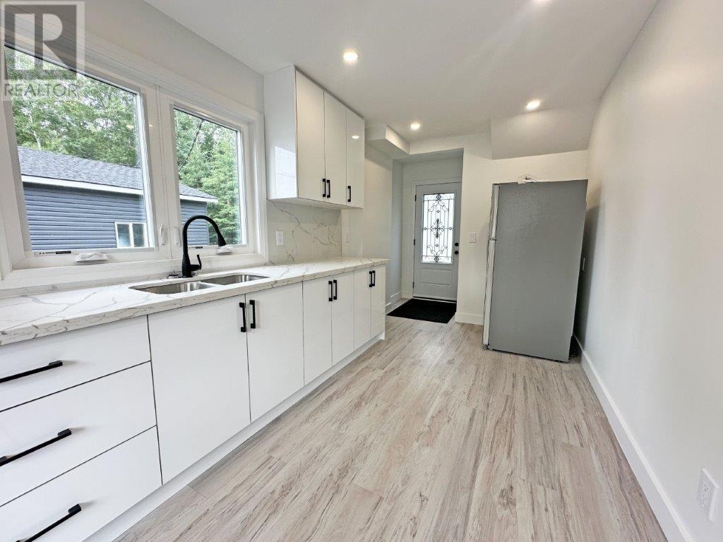 77 Brompton Road, Red Rock, Ontario  P0T 2P0 - Photo 13 - TB251429