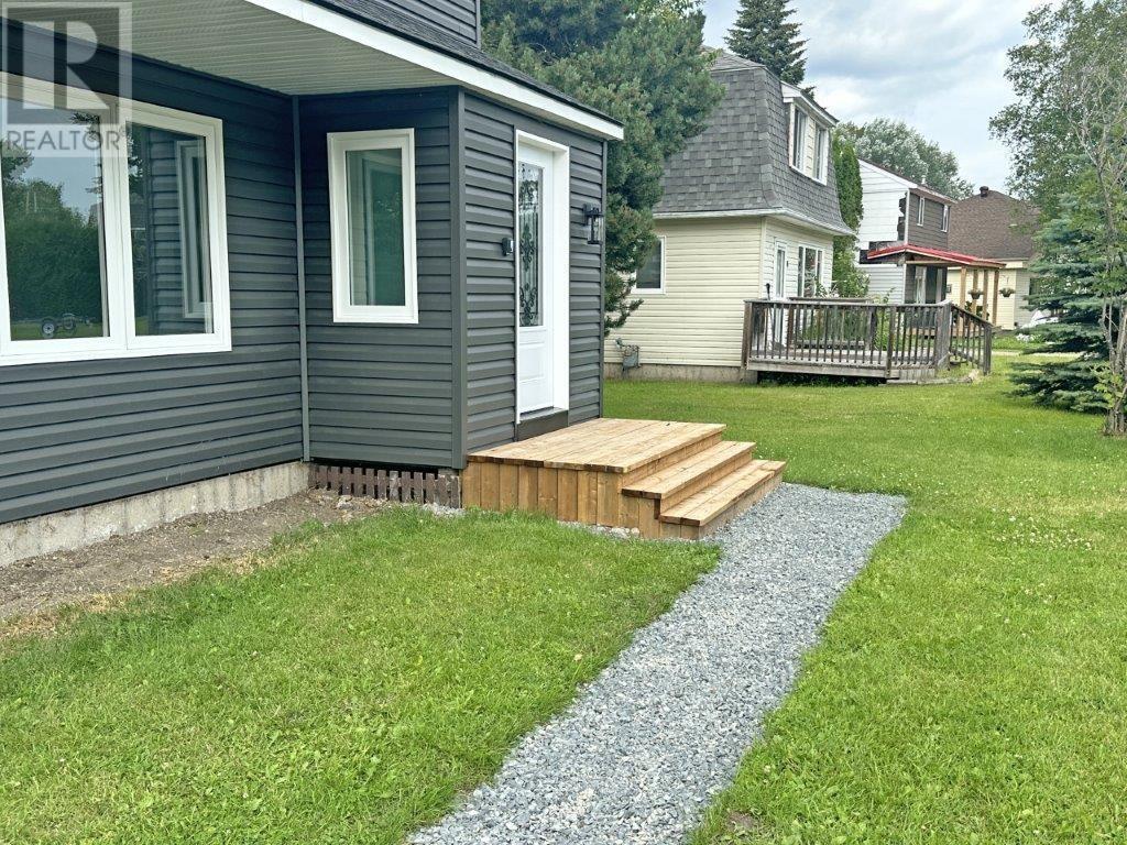 77 Brompton Road, Red Rock, Ontario  P0T 2P0 - Photo 5 - TB251429