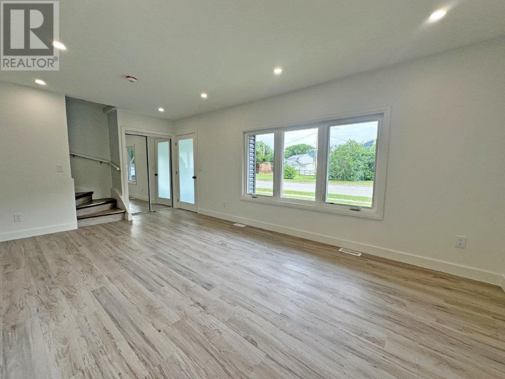 77 Brompton Road, Red Rock, Ontario  P0T 2P0 - Photo 9 - TB251429