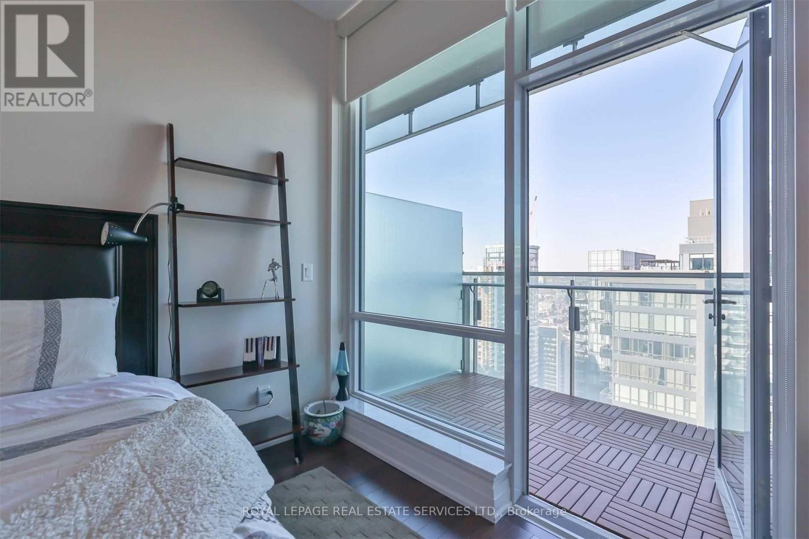 4406 - 80 John Street, Toronto, Ontario  M5V 3X4 - Photo 34 - C12150813