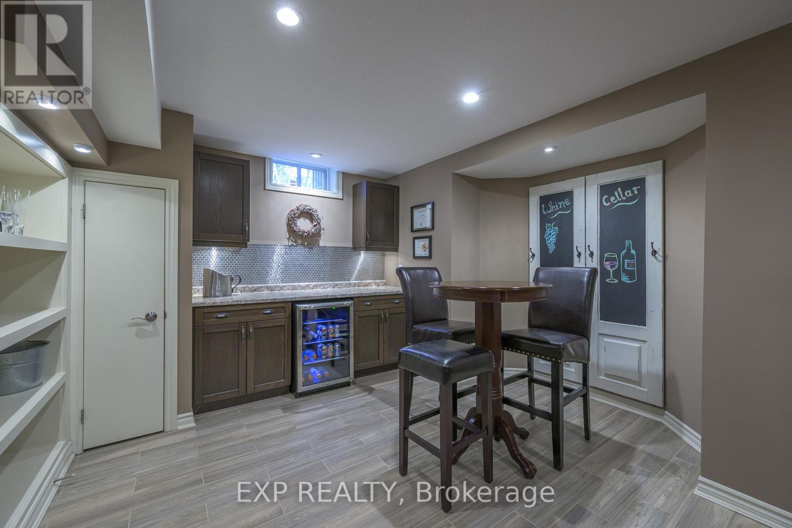 22 Glenridge Crescent, London North, Ontario  N6G 4W5 - Photo 32 - X12164085
