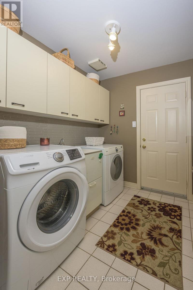 22 Glenridge Crescent, London North, Ontario  N6G 4W5 - Photo 21 - X12164085