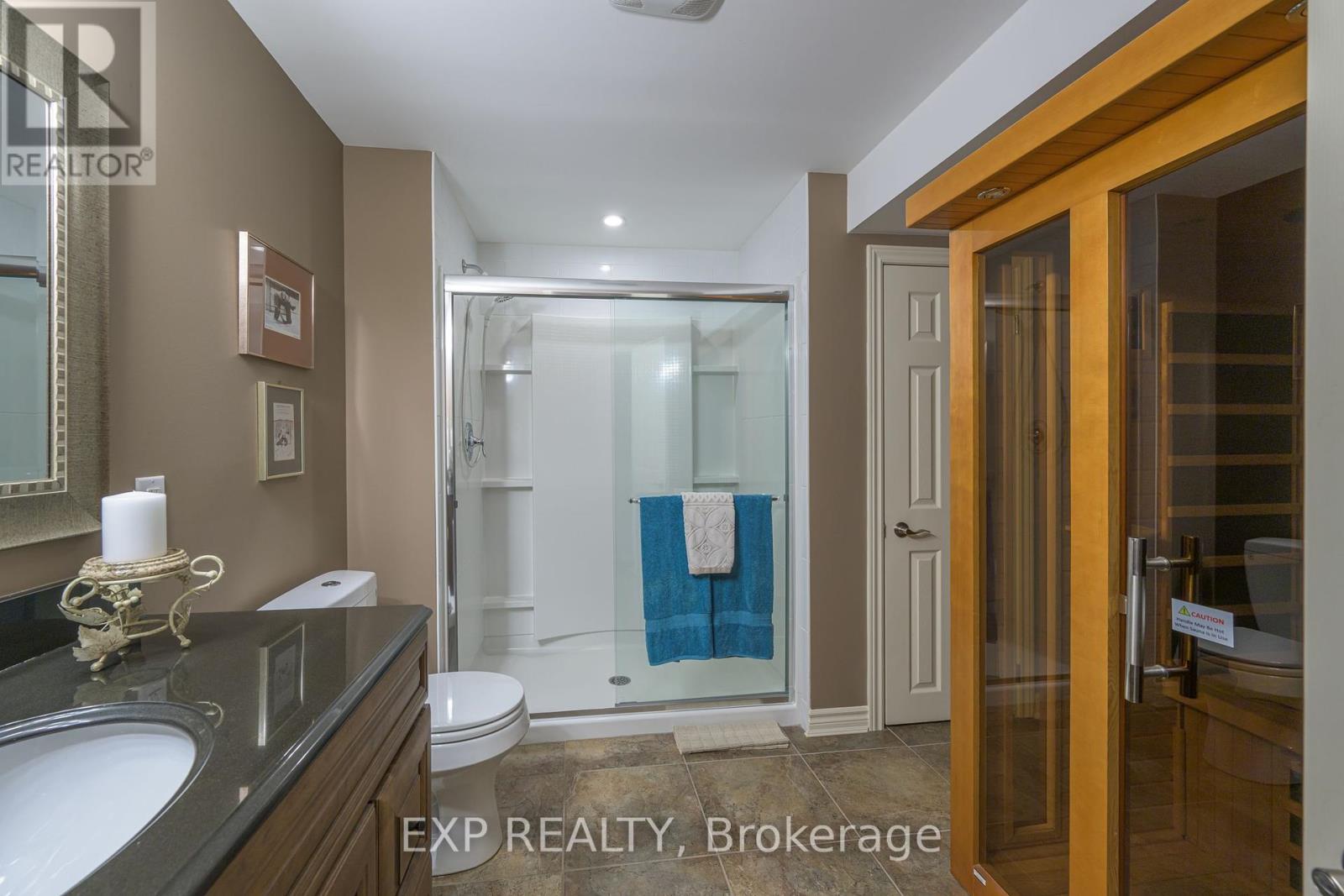 Photo 35 of 50 for 22 Glenridge Crescent