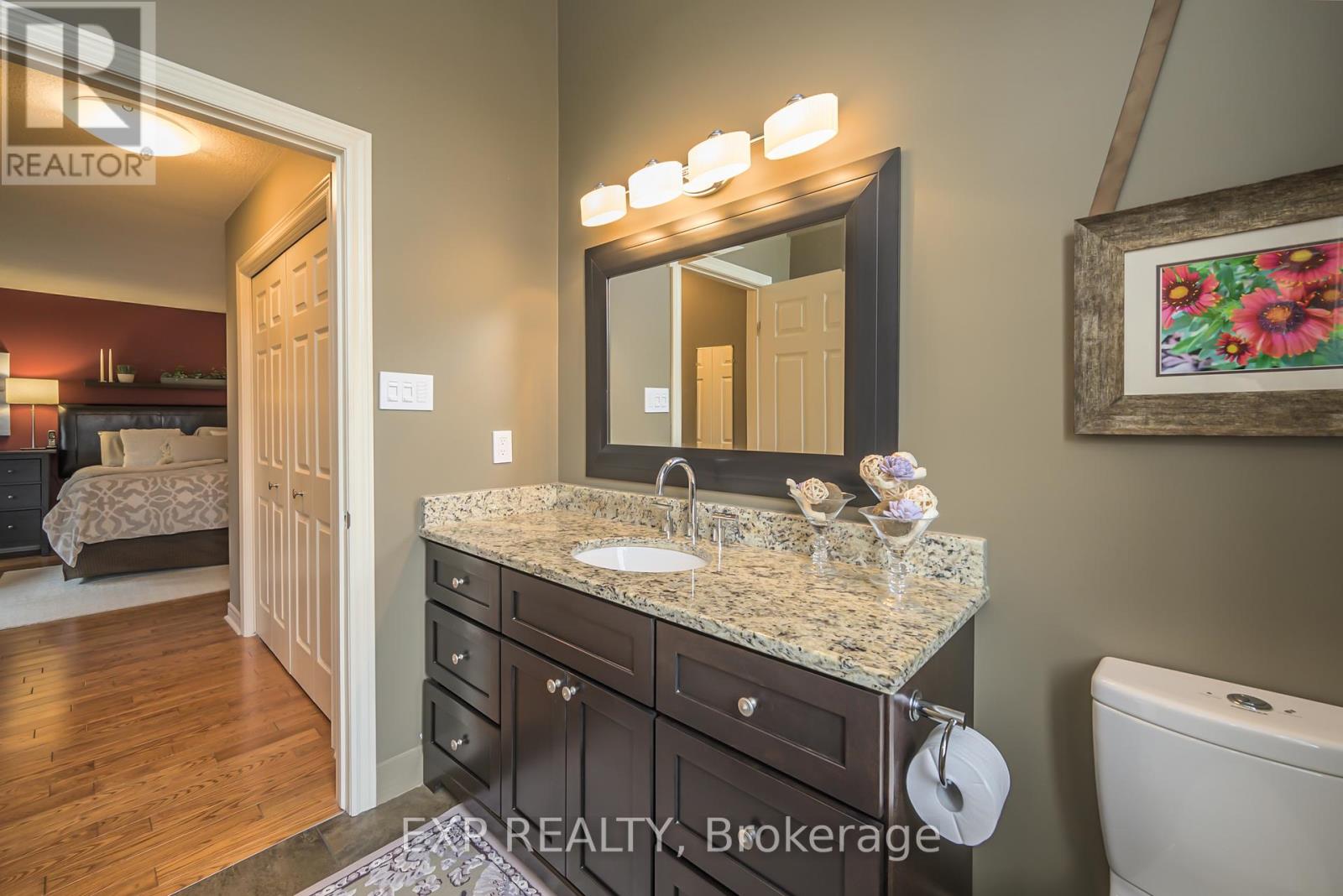 22 Glenridge Crescent, London North, Ontario  N6G 4W5 - Photo 24 - X12164085