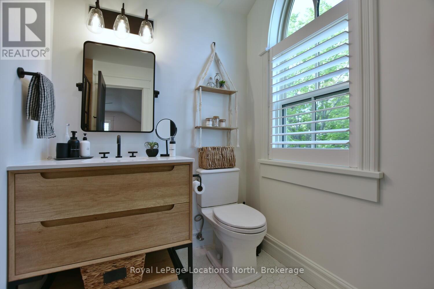 44 Napier Street E, Blue Mountains, Ontario  N0H 2P0 - Photo 22 - X12183770
