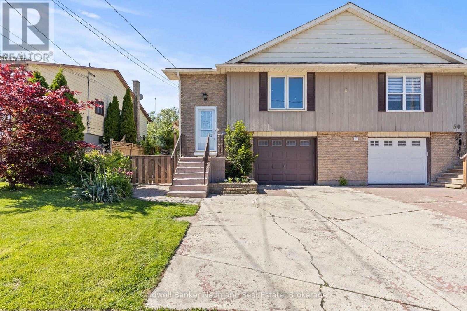 52 BURKE STREET, Haldimand, Ontario