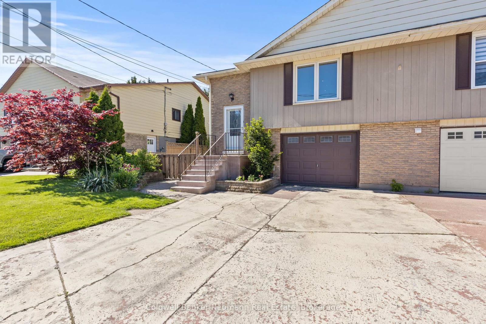 52 Burke Street, Haldimand, Ontario  N3W 1C4 - Photo 2 - X12183813