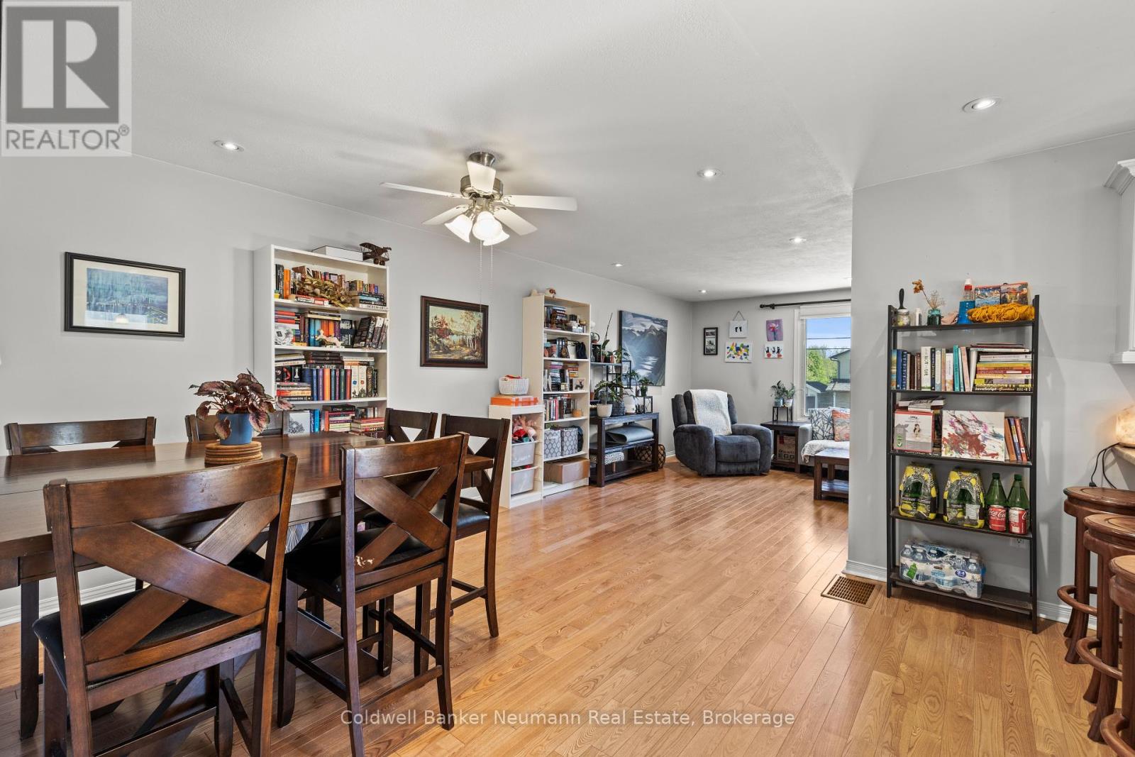 52 Burke Street, Haldimand, Ontario  N3W 1C4 - Photo 8 - X12183813