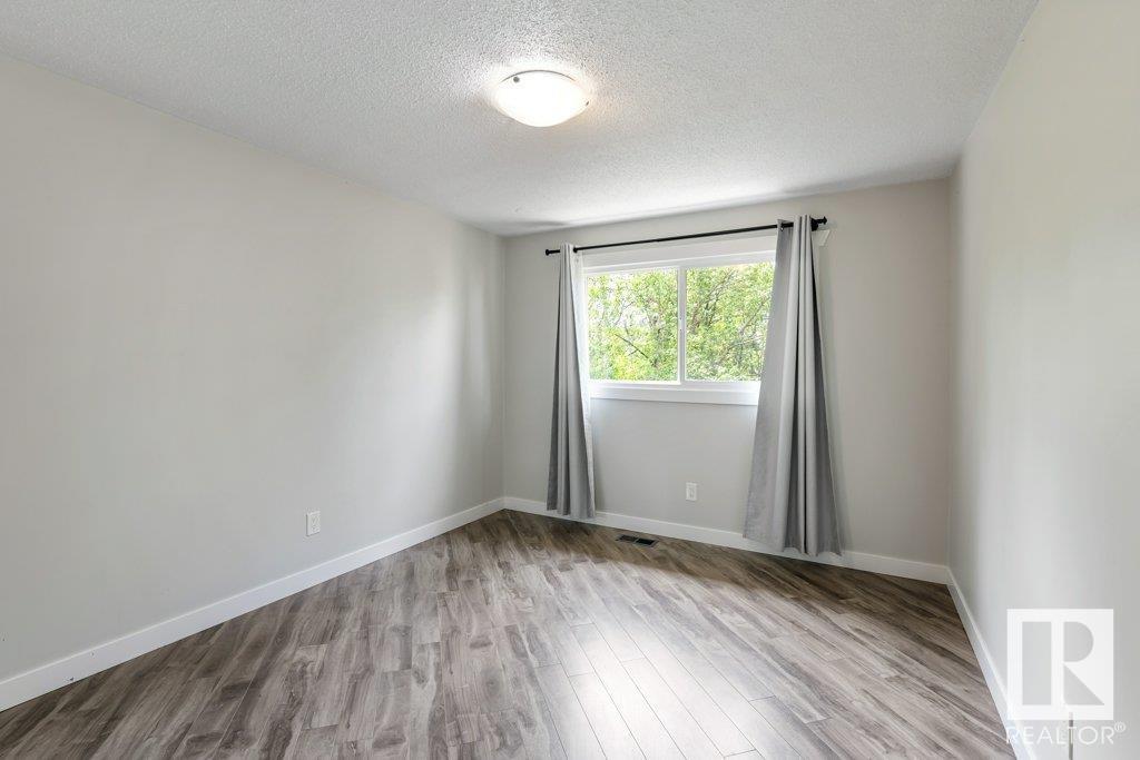 17 Royal Rd Nw, Edmonton, Alberta  T6J 2E7 - Photo 12 - E4438961