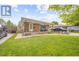 7182 ISABELLE COURT, Windsor, Ontario
