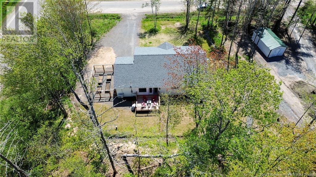 Property at 6 Silverview Lane image 3