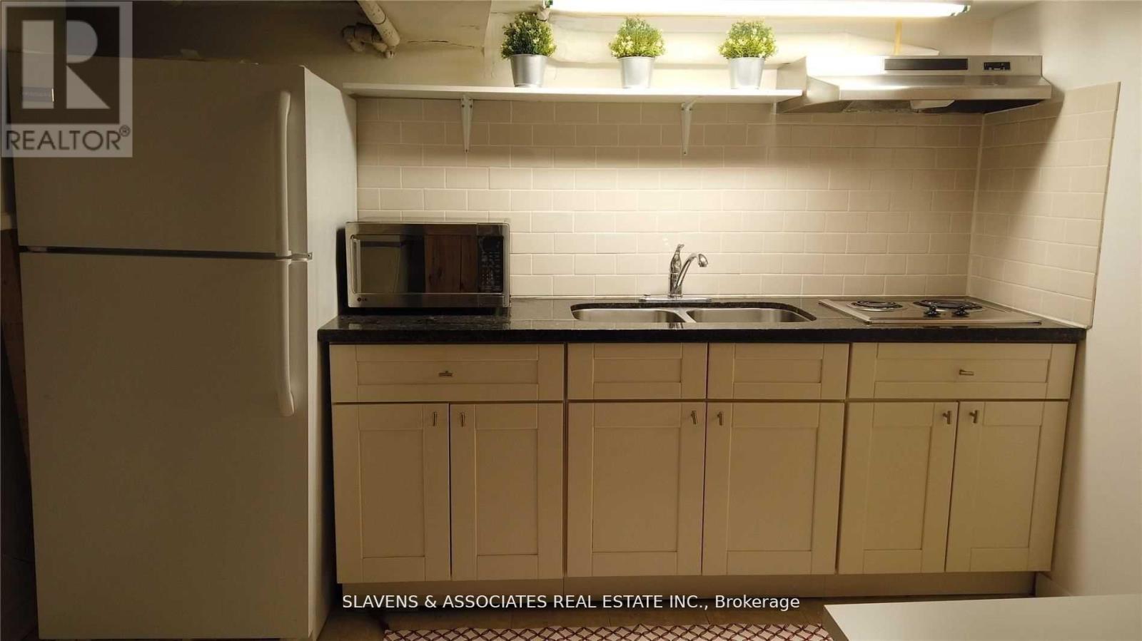 2398 Gerrard Street E, Toronto, Ontario  M4E 2E1 - Photo 20 - E12183822