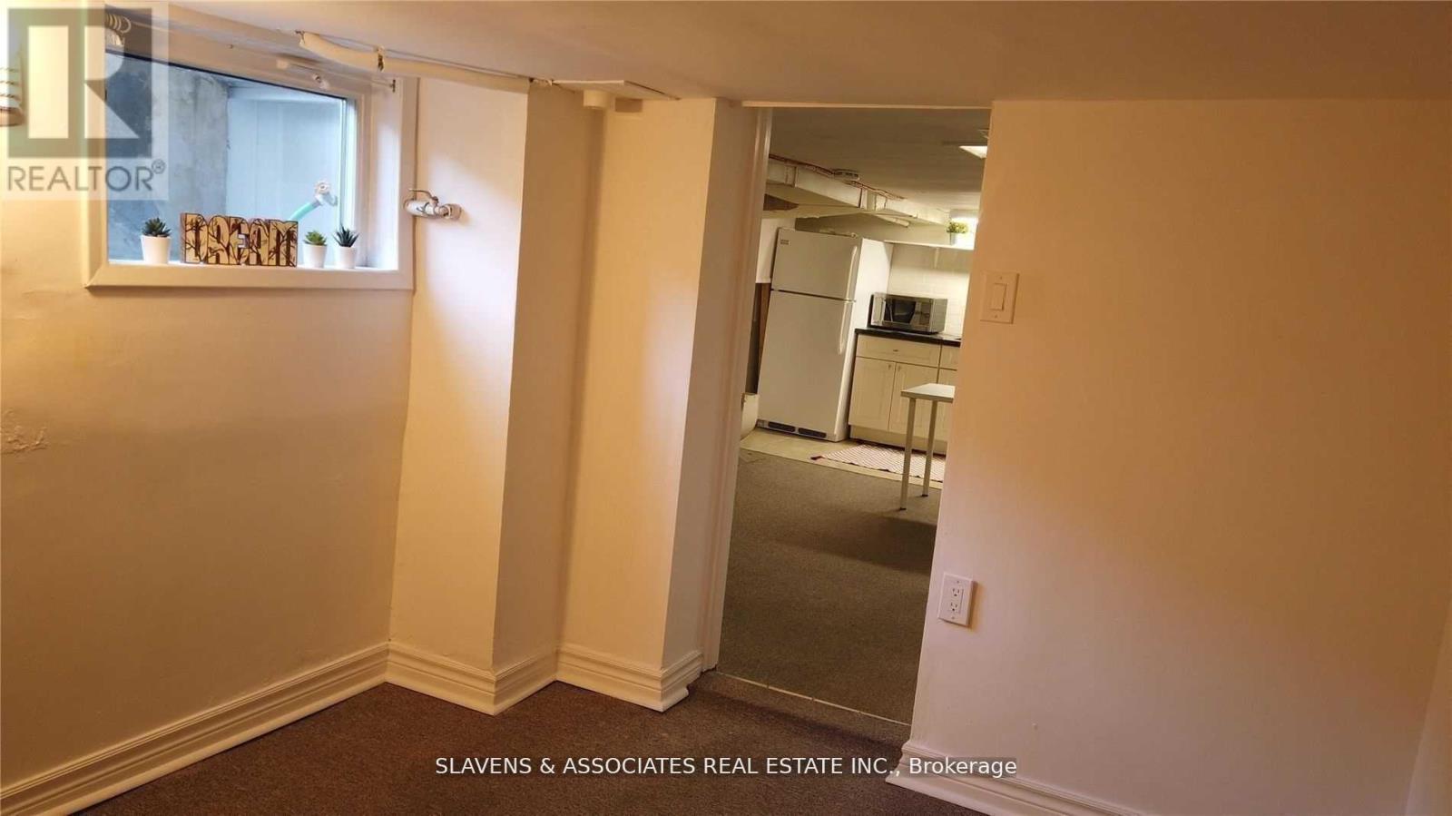 2398 Gerrard Street E, Toronto, Ontario  M4E 2E1 - Photo 22 - E12183822