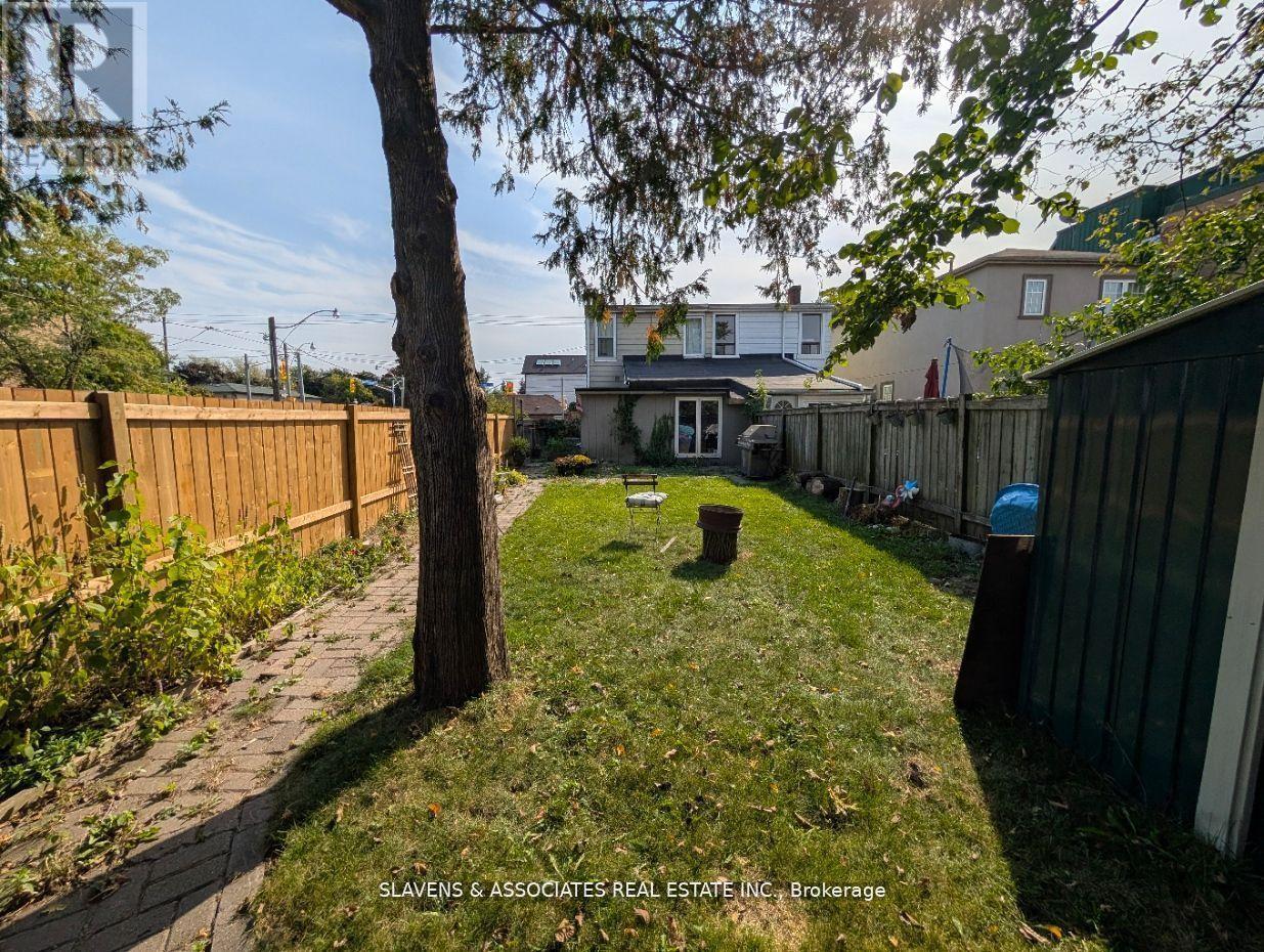 2398 Gerrard Street E, Toronto, Ontario  M4E 2E1 - Photo 7 - E12183822