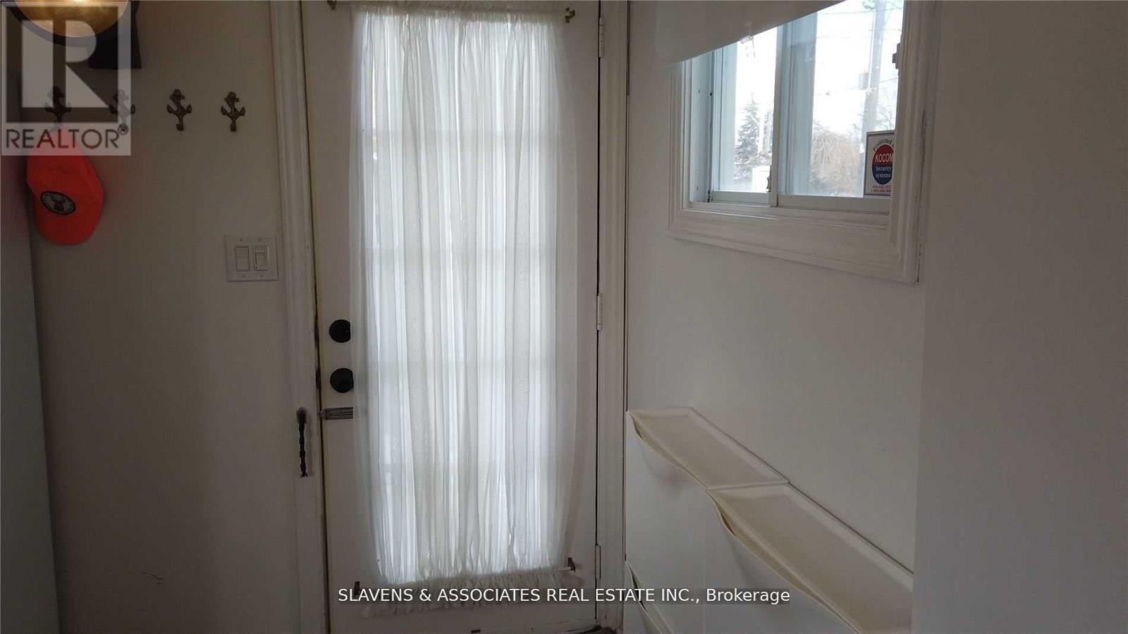 2398 Gerrard Street E, Toronto, Ontario  M4E 2E1 - Photo 9 - E12183822