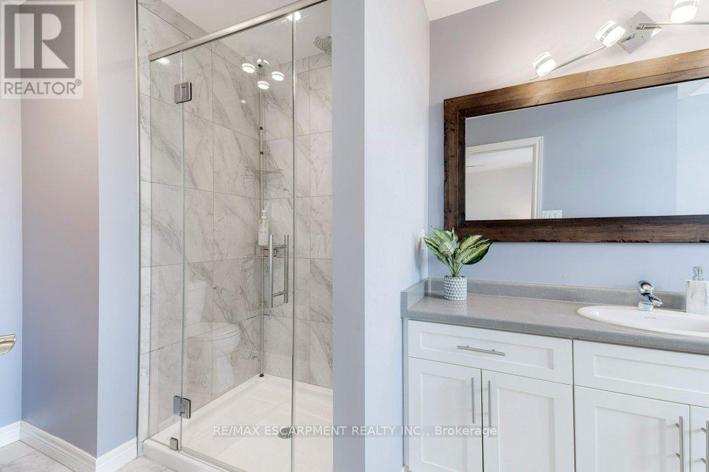 12 - 98 Shoreview Place, Hamilton (Stoney Creek), Ontario  L8E 0J4 - Photo 28 - X12183058