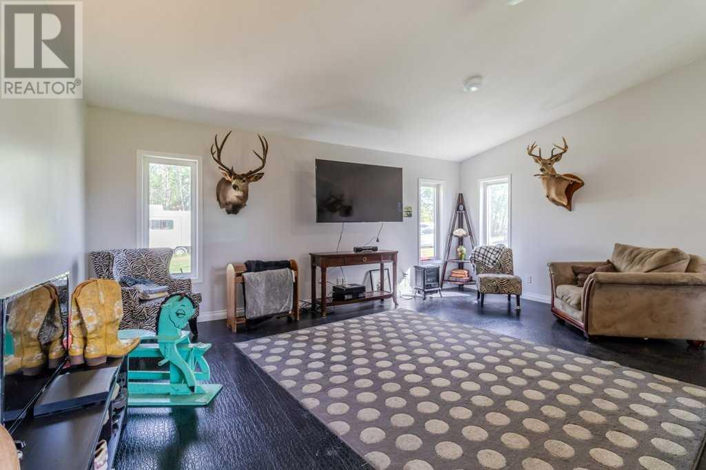 442054 Range Road 30, Rural Ponoka County, Alberta  T0C 0M0 - Photo 11 - A2224562